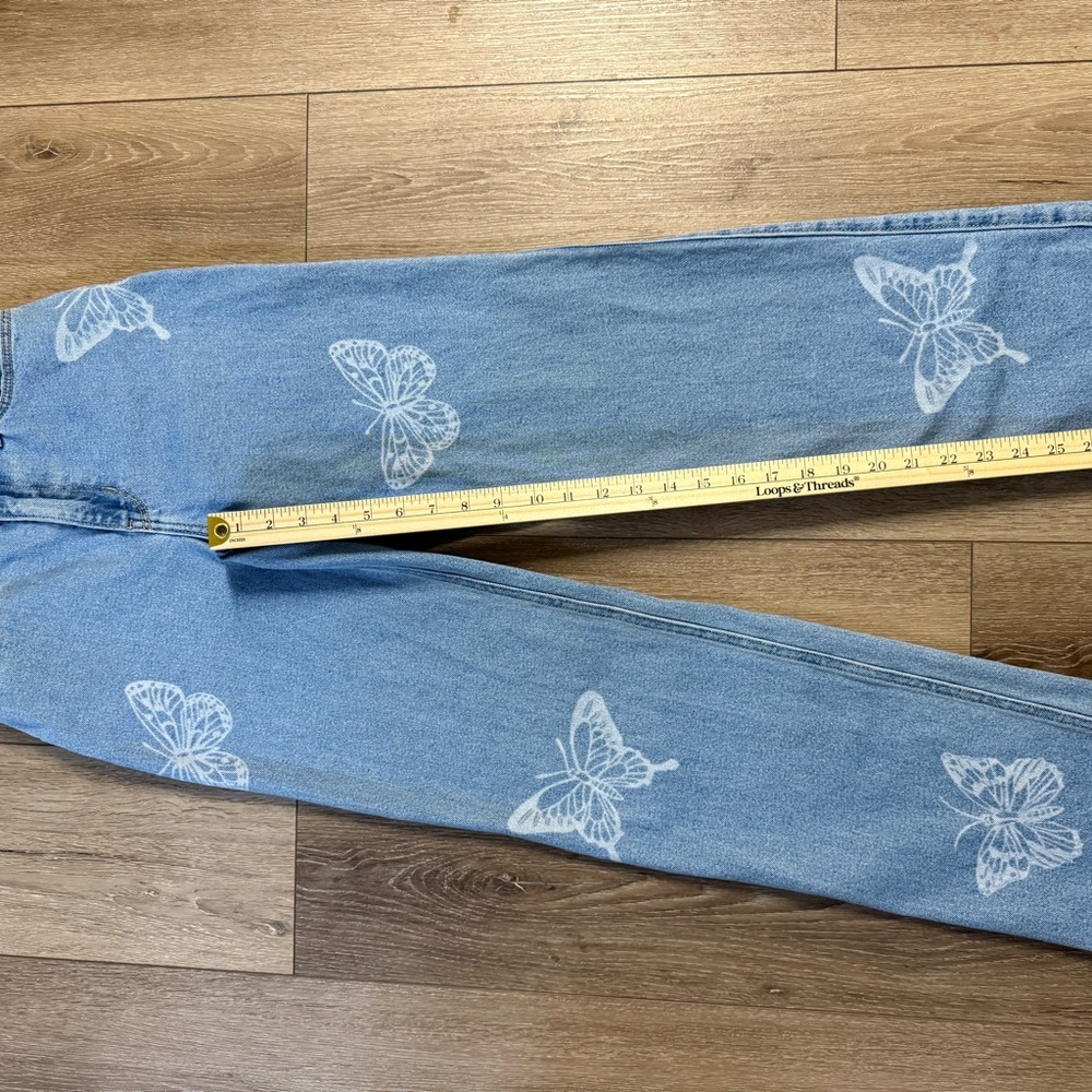 Hollister Blue Jeans with Butterfly Design - Picture 8 of 9
